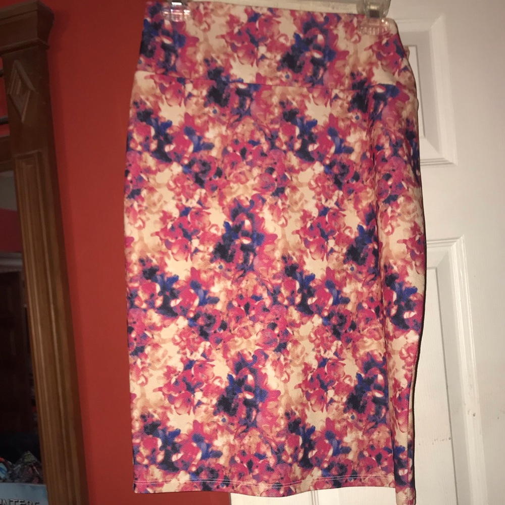 LulaRoe Cassie size L